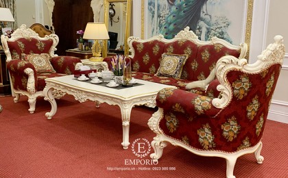 Classic sofa inlaid with gold 